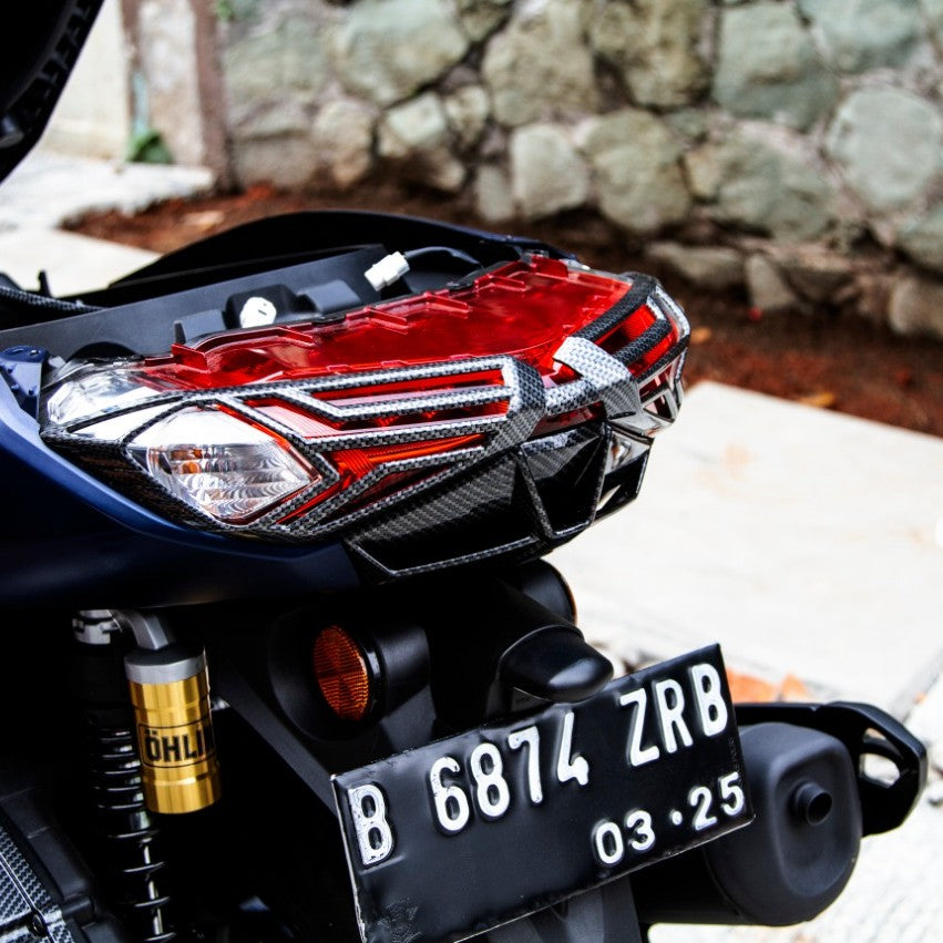 Nemo Cover / Variasi Carbon Tail Light Yamaha NMAX 2020 - Alternate View