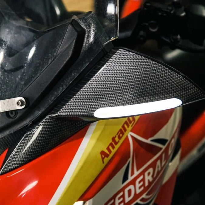 Body Mirror Carbon Finish + Turn Signal Yamaha Xmax