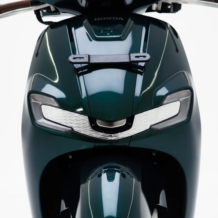 NEMO Chrome Front Turn Signal Cover Honda Stylo 160