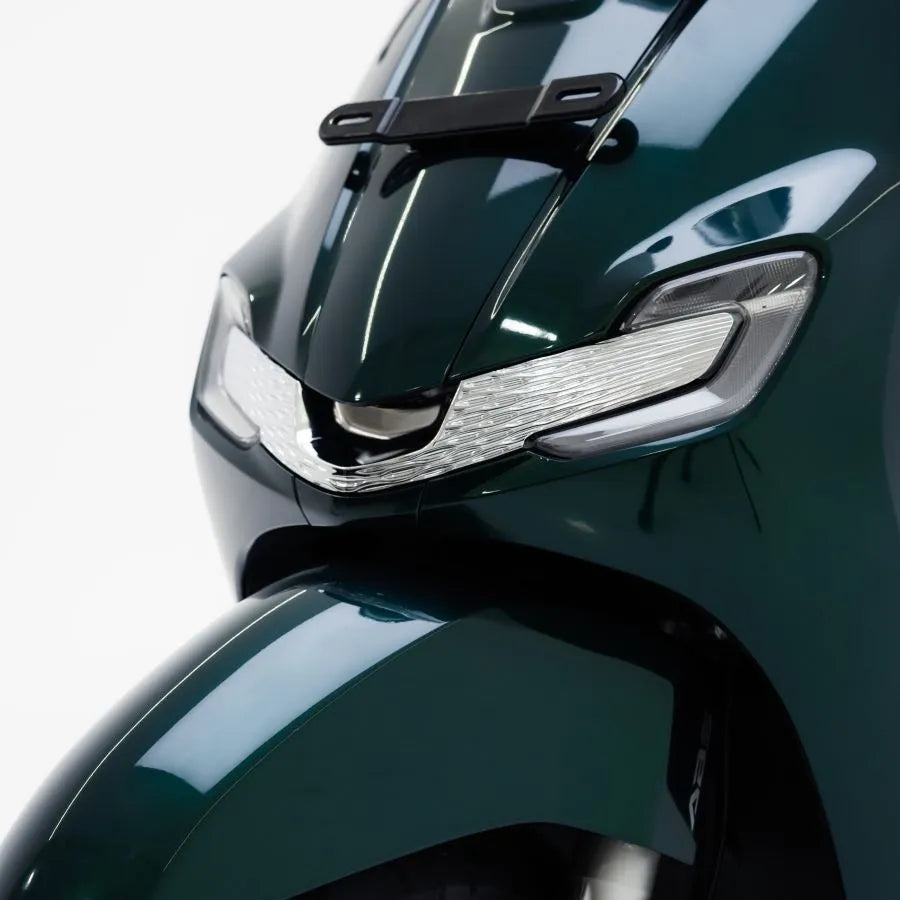 NEMO Chrome Front Turn Signal Cover Honda Stylo 160
