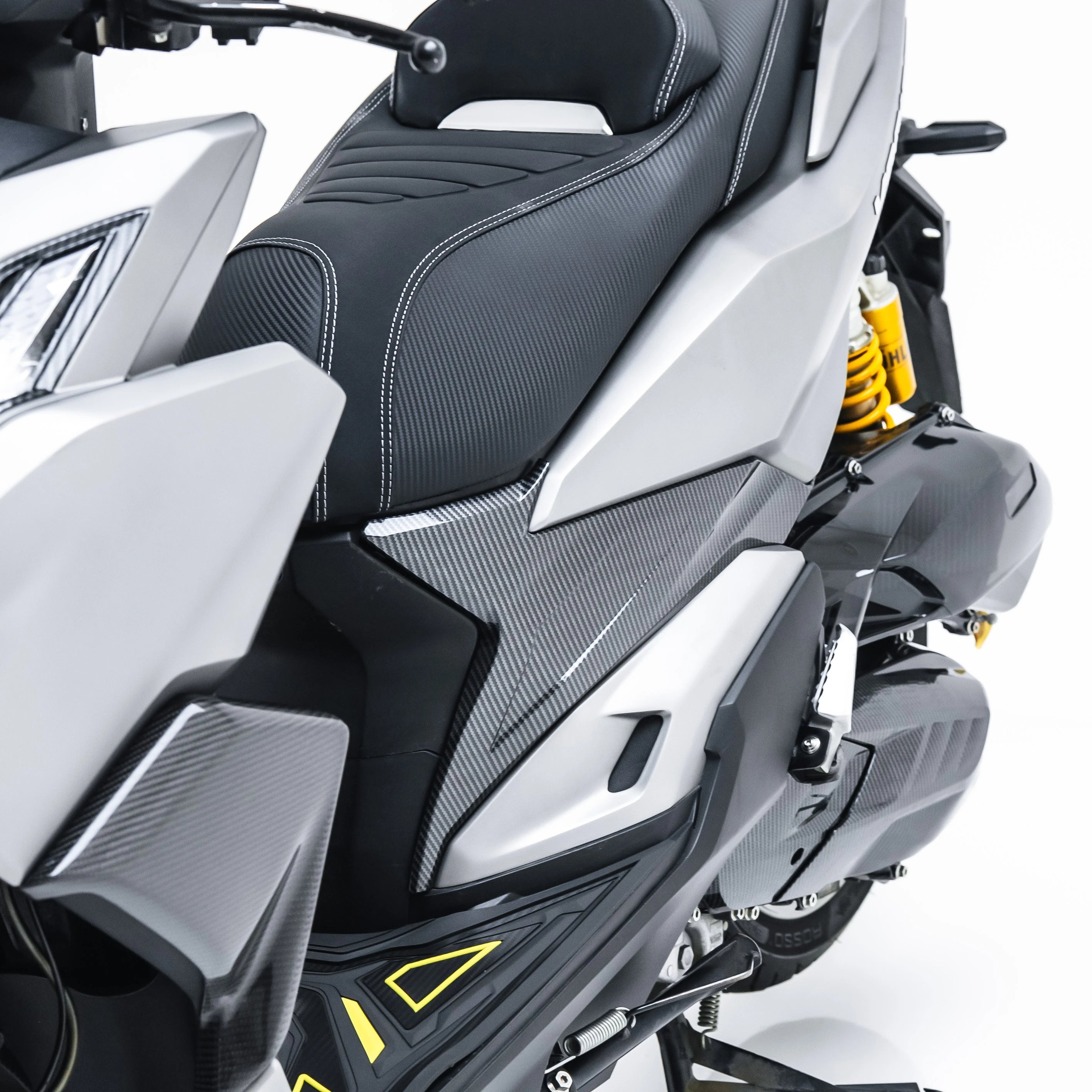 NEMO Front Side Body Cover Carbon Honda Vario 160