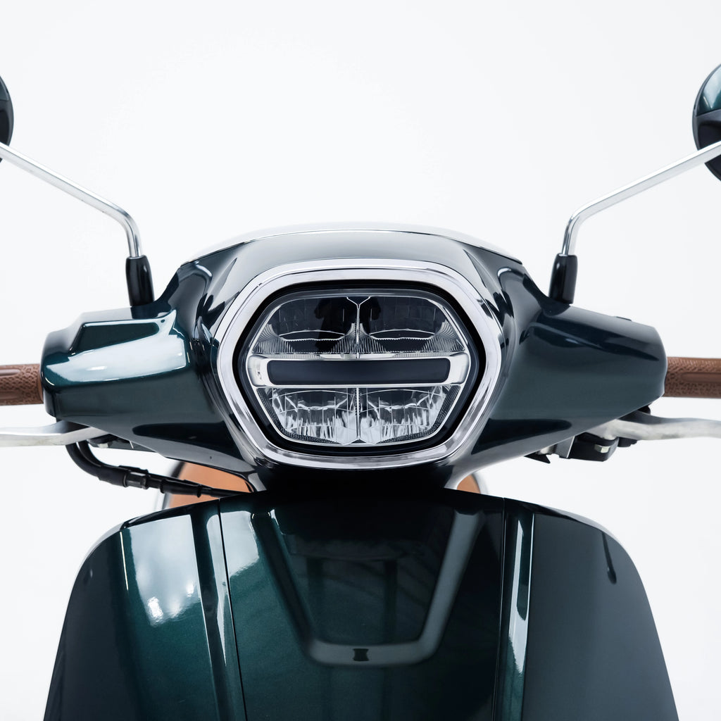 NEMO Headlamp Frame List Chrome Honda Stylo 160