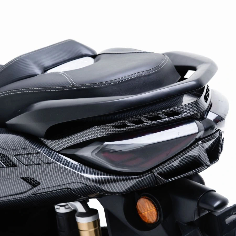 NEMO CARBON DUCKTAIL YAMAHA NMAX CONNECTED