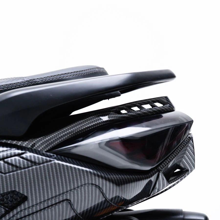 NEMO CARBON DUCKTAIL YAMAHA NMAX CONNECTED