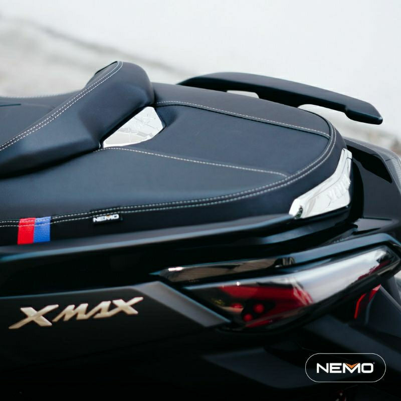 Seat motorcycle Yamaha XMAX Connected - Alternate View