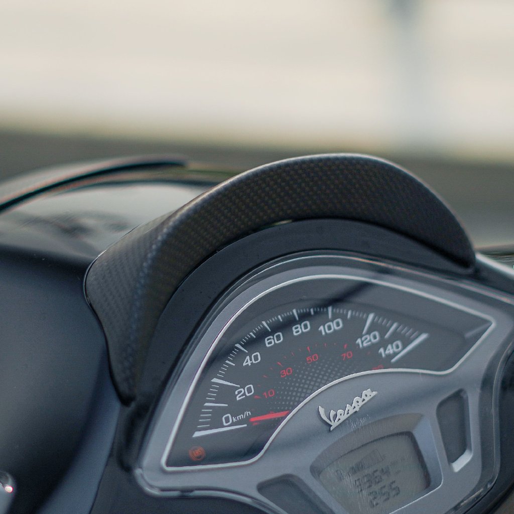 Virtu Cover Kedok Upper Carbon Kevlar Vespa Sprint Primavera 2017-2023 - Alternate View