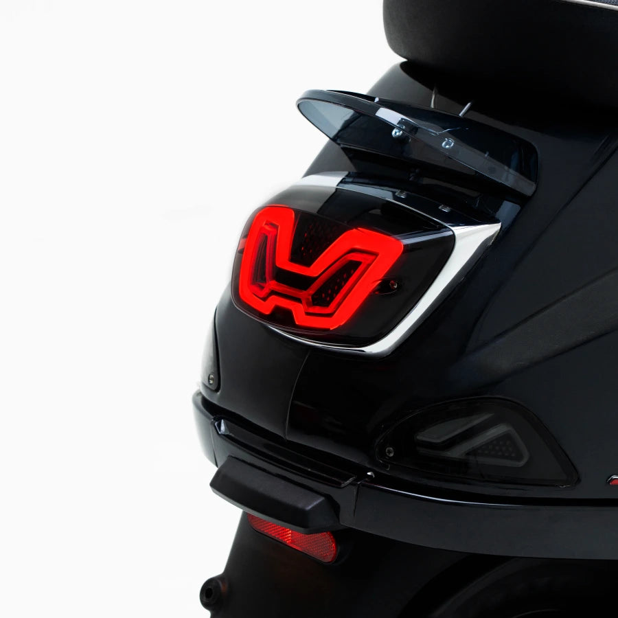 Virtu LED Tail Light & Brake Light Type Milano Vespa S / LX