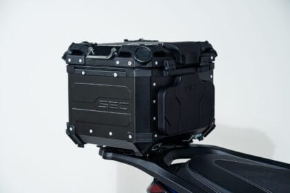 BREAKOUT REAR BOX
