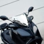 IRIDIUM SPORTY WINDSHIELD