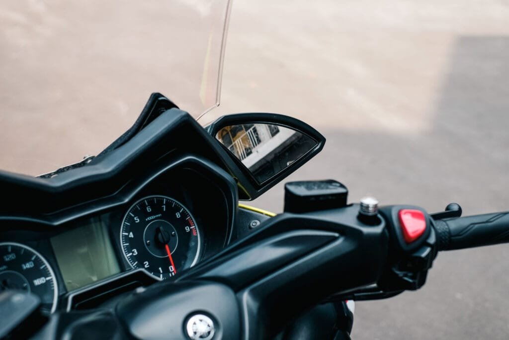 BODY MIRROR OLD XMAX