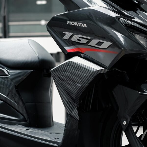 SIDE BODY COVER VARIO 160