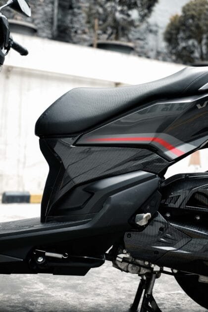 FRONT SIDE BODY COVER VARIO 160