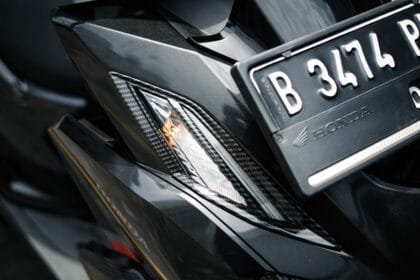 FRONT TURN SIGNAL COVER