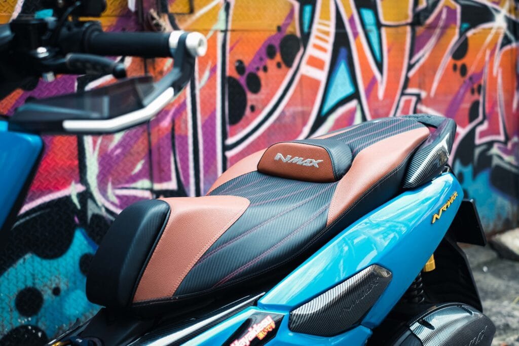 SEAT TYPE FORTUNER NMAX OLD