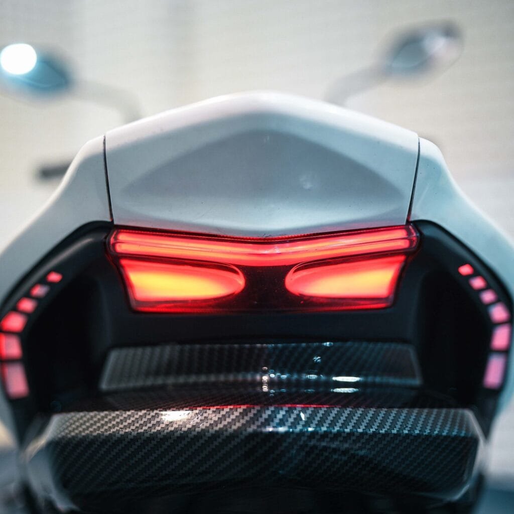 STOPLAMP+TURN SINGAL LED AEROX