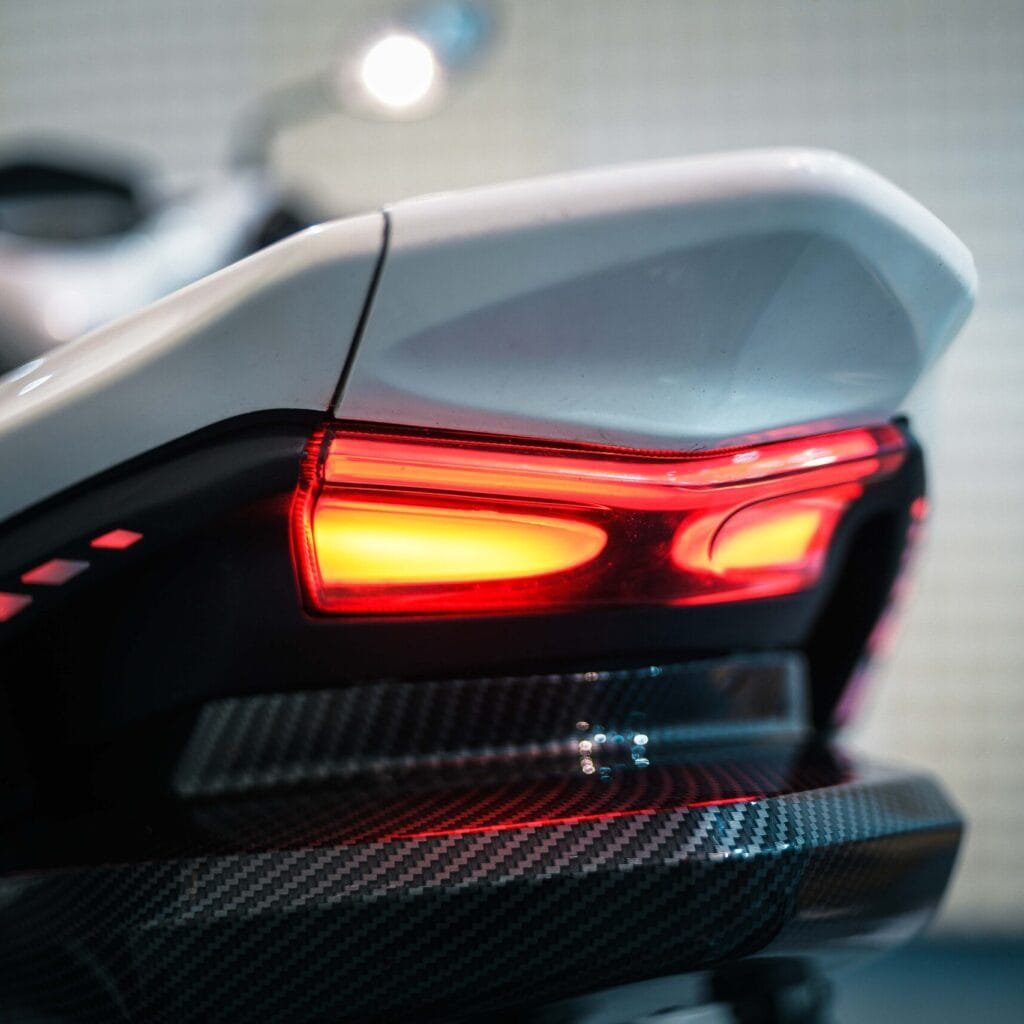 STOPLAMP+TURN SINGAL LED AEROX