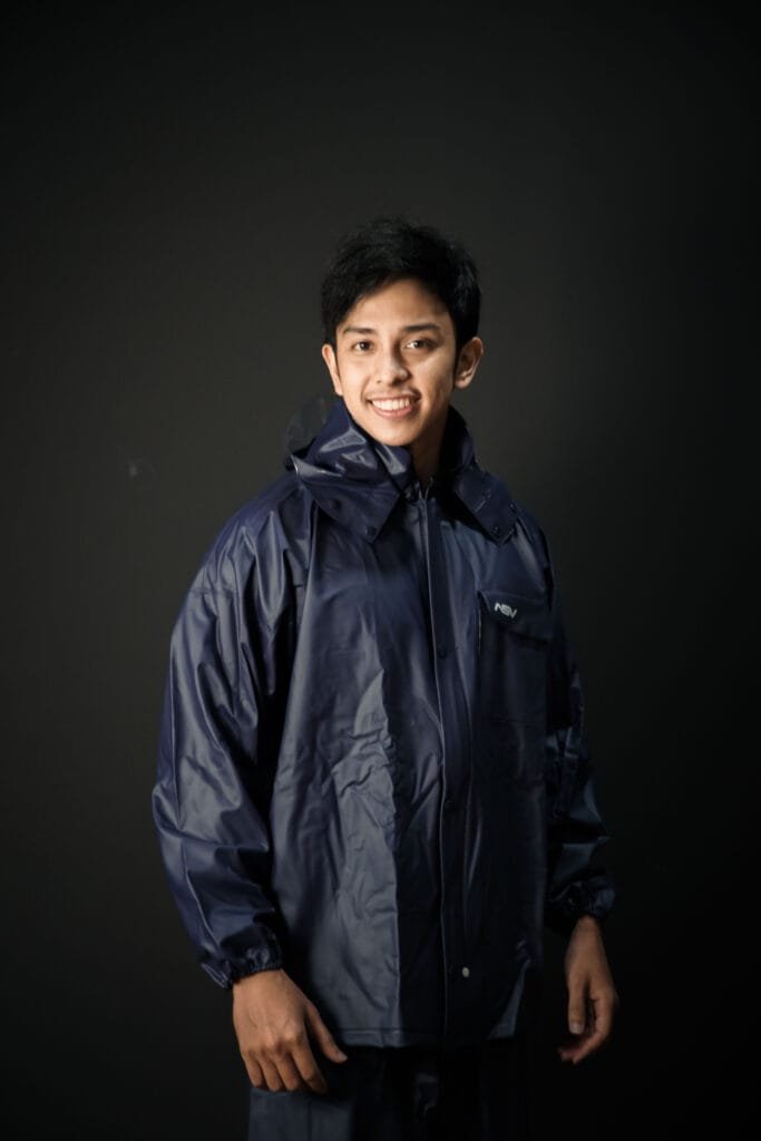 RUBBER RAINCOAT ASV 02