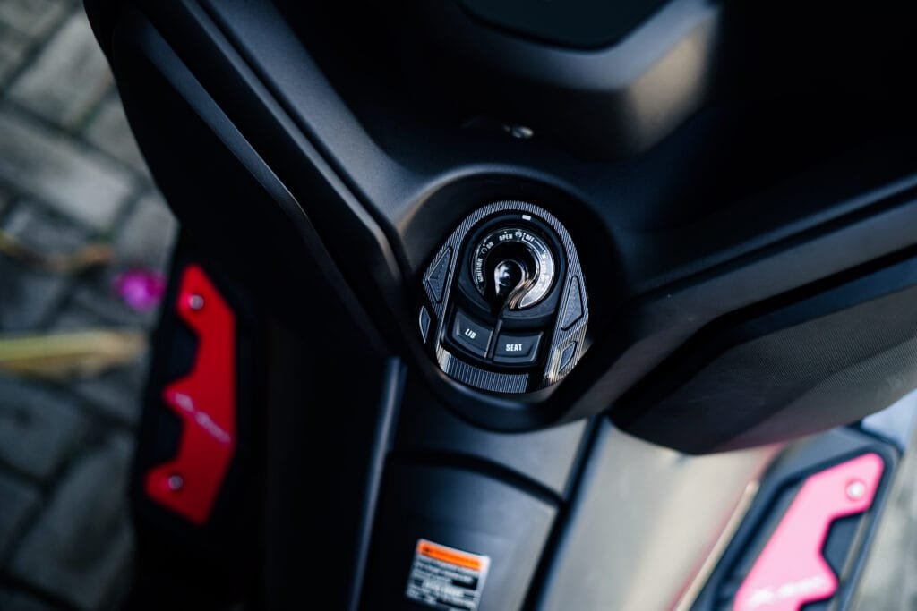 KEY PANEL COVER XMAX CONNECTED