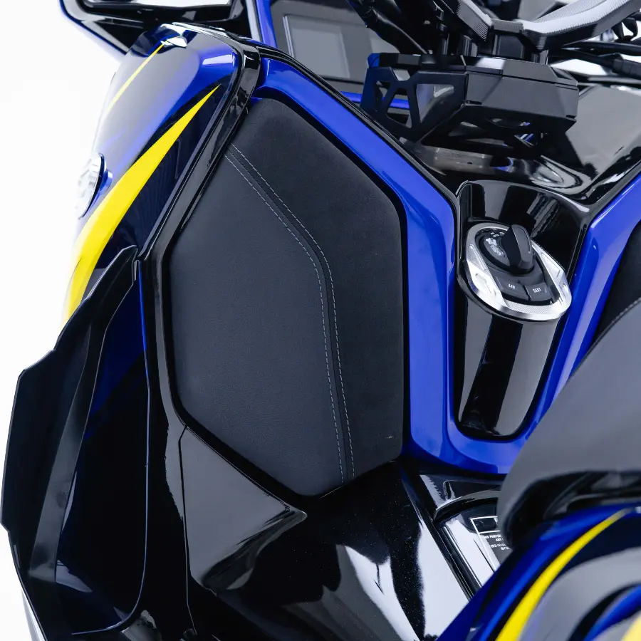 Nemo Front Lid/Drawer Cover Yamaha Xmax Connected / Xmax Tech Max V3