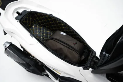 Under-Seat Storage / Trunk Cover