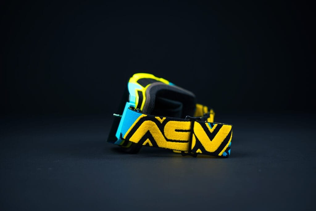 GOOGLES TYPE LY 67-1