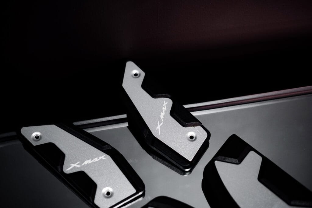 CNC ALUMINIUM BORDES XMAX