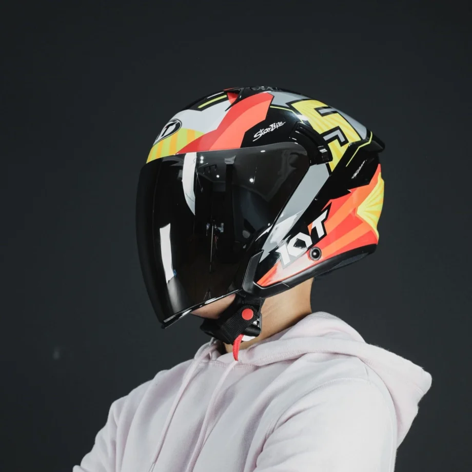 windshield helmet visor