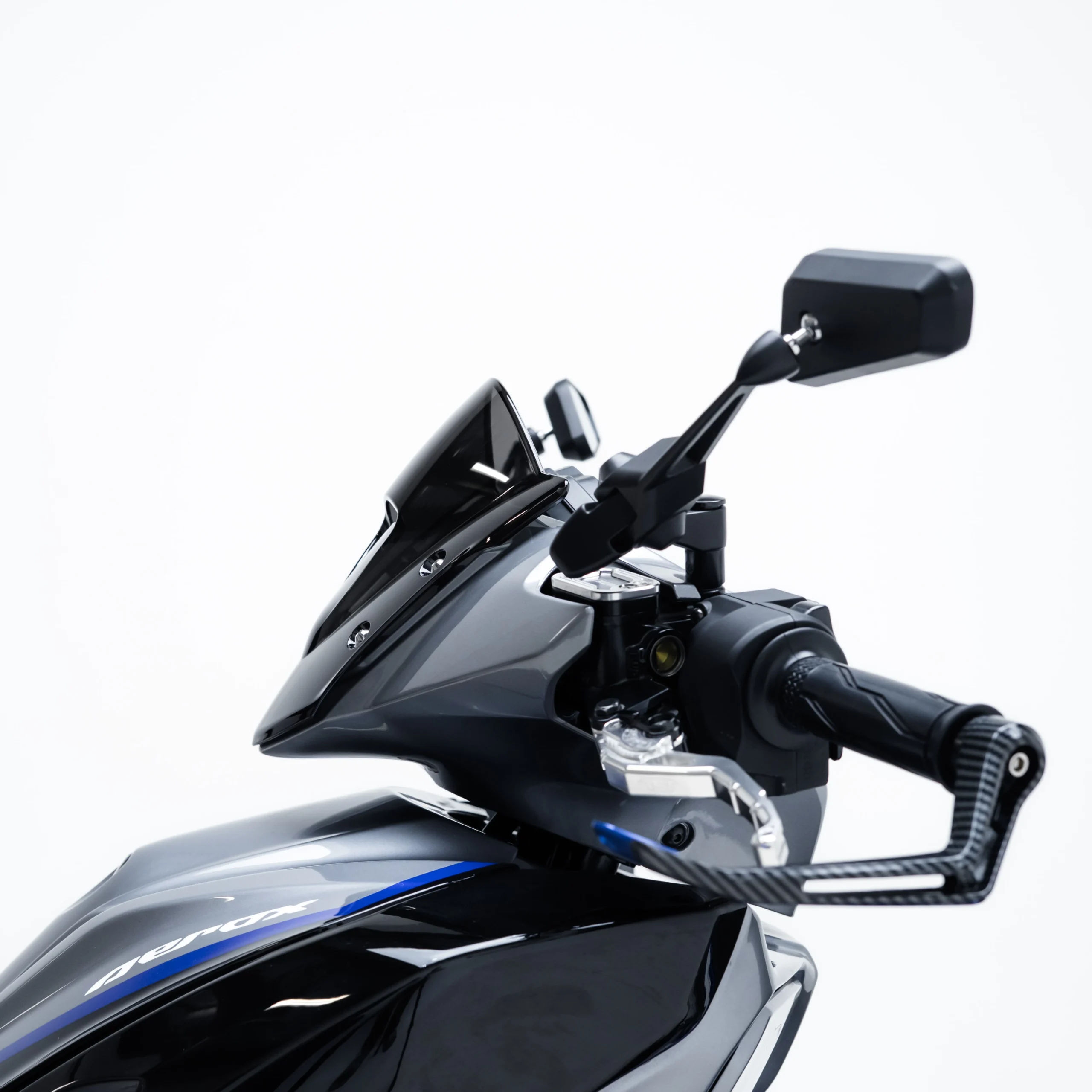WINDSHIELD SPEEDTEX AEROX ALPHA & TURBO 2020-2024 - DARK SMOKE