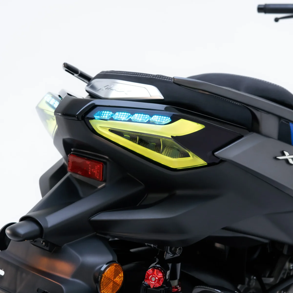 JPA STOPLAMP TYPE TAYCAN RGB YAMAHA XMAX CONNECTED