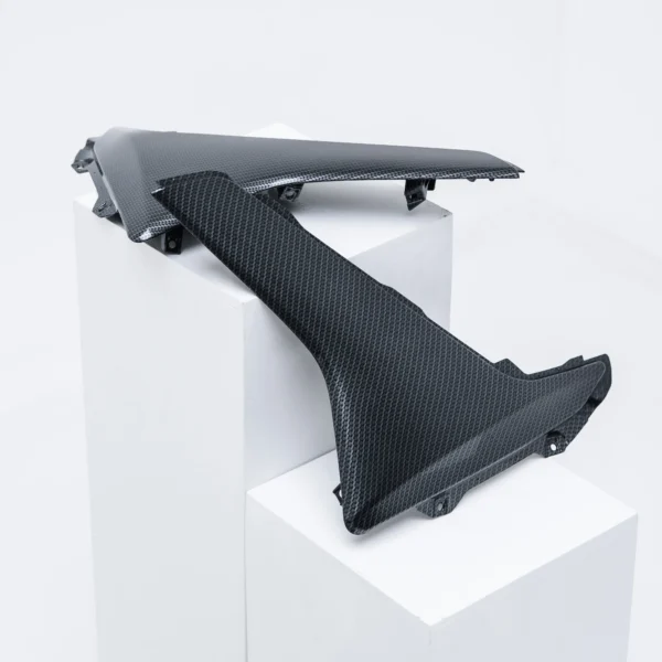 NEMO MIDDLE LEG COVER SET CARBON YAMAHA NMAX (2015–2019)