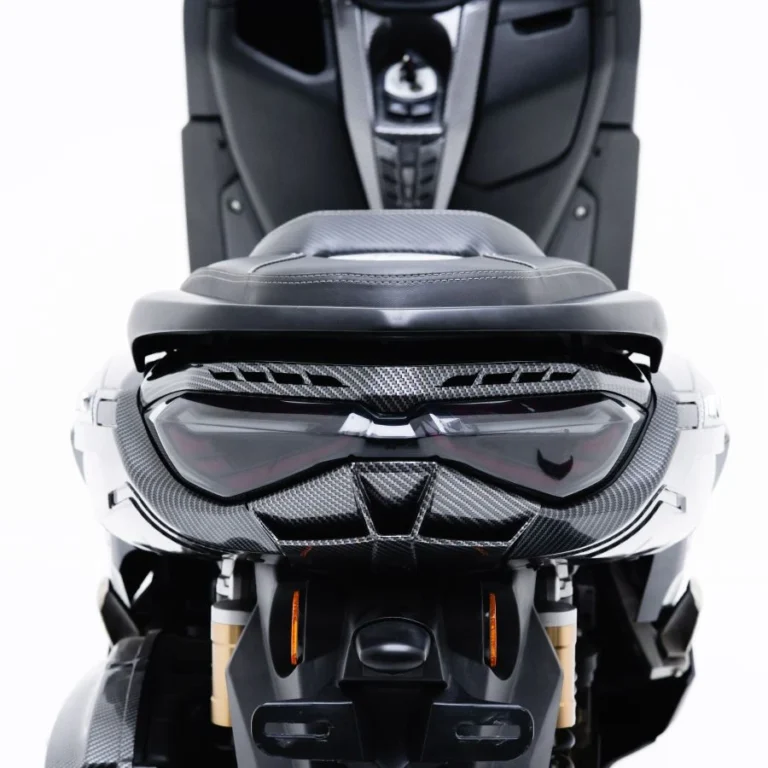 DUCKTAIL YAMAHA NMAX CONNECTED